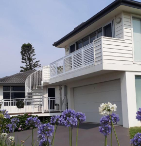 Shutters by the Sea-Waterfront on Coastal Walk-Sea views Private